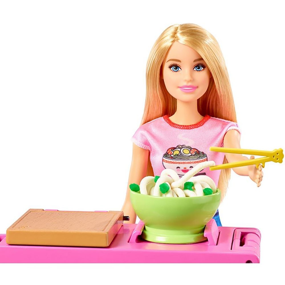 Set Barbie by Mattel Cooking and Baking Pregateste noodles cu papusa si accesorii image 1